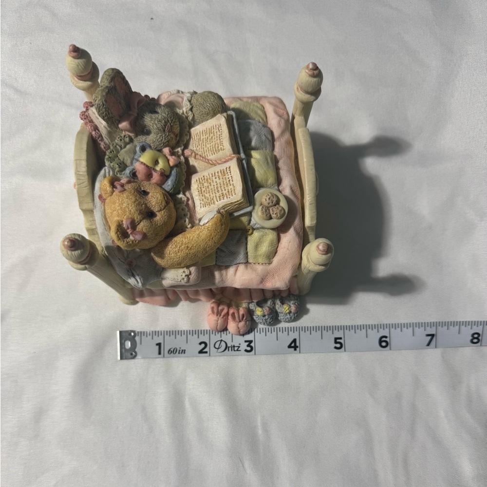 FIGI Snuggle Buddies “Tucked In Bed” Figurine Music Box – 1990s - Picture 9 of 11